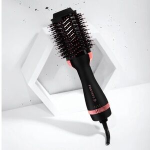 FoxybaeRrose Gold Blowout Dryer Brush